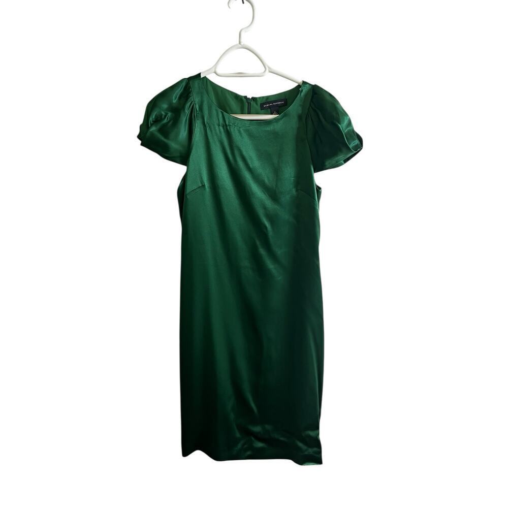 Banana Republic Silk Shift Dress Forest Green Women size 2 / going out /‎ casual